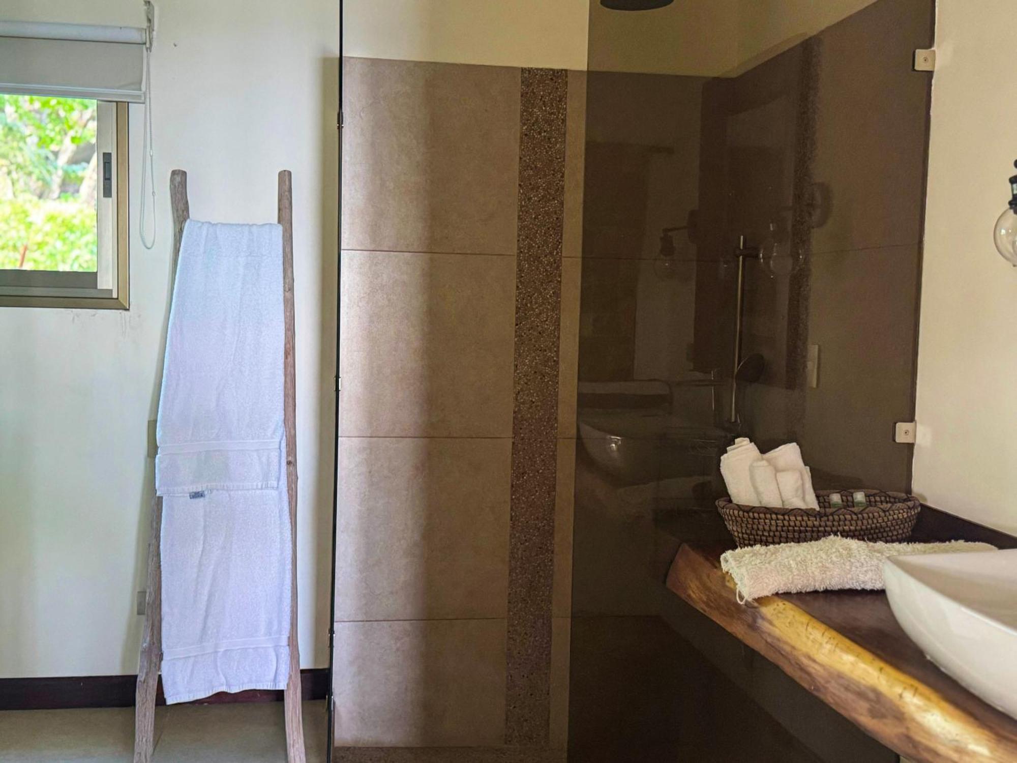Cocobolo Beach Boutique Hotel San Juanillo Екстер'єр фото